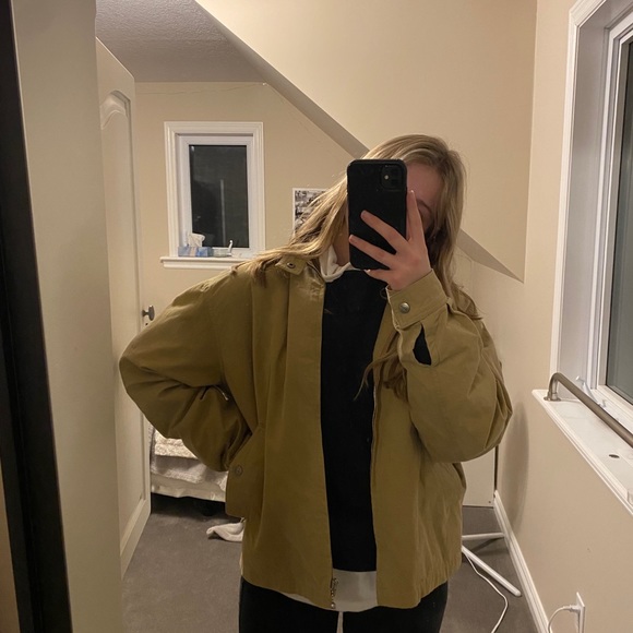 Beige jacket - Picture 2 of 3